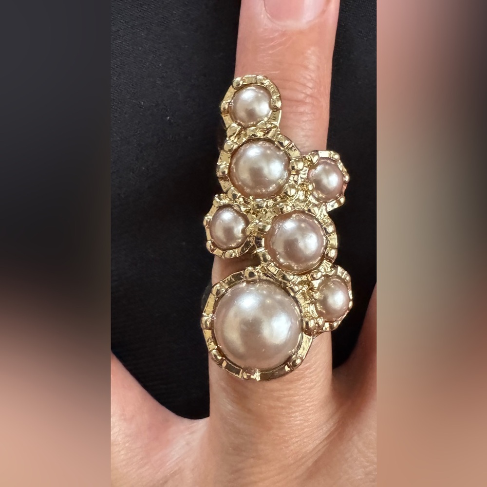 Pearl Cluster Ring